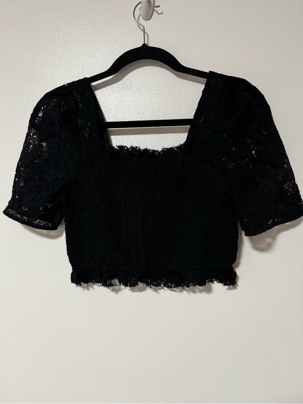 Papaya Black Lace Square-Neck Puff Sleeve Crop Top
